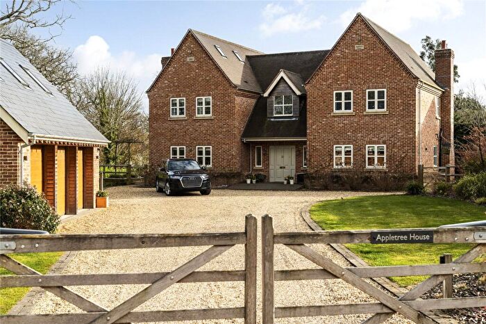 5 Bedroom Detached House For Sale In Broadmead, Sway, Lymington, SO41