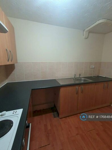 2 Bedroom Flat To Rent In Grove House, Accrington, BB5