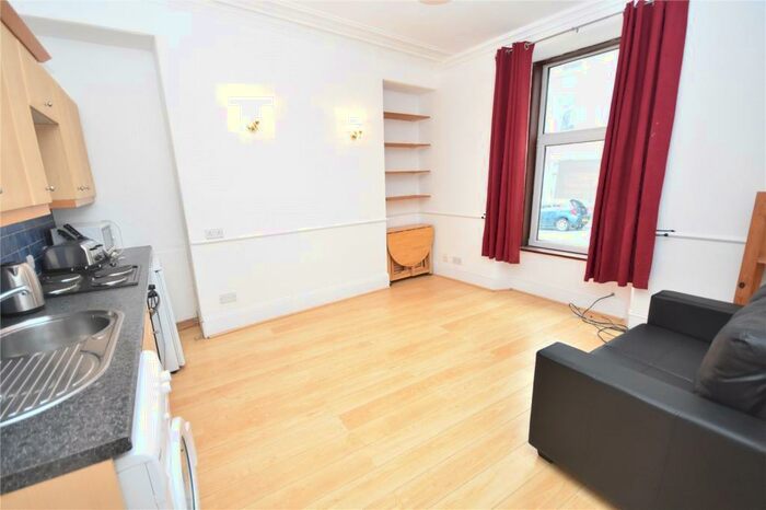 1 Bedroom Flat To Rent In Esslemont Avenue, Rosemount, Aberdeen, AB25