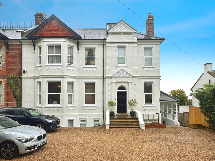 1 Bedroom Apartment To Rent In Henley Road, Caversham, Reading, Berkshire, RG4