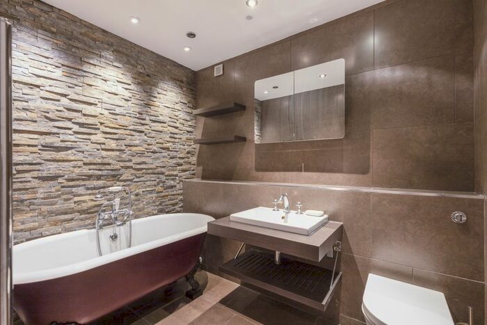 3 Bedroom Flat To Rent In Queen Elizabeth Street, London, SE1