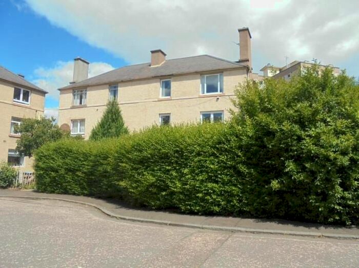 2 Bedroom Flat To Rent In Hutchison Road, Edinburgh, EH14