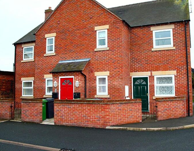 2 Bedroom Flat To Rent In Wylie Court, Salisbury Road, Market Drayton, Shropshire, TF9
