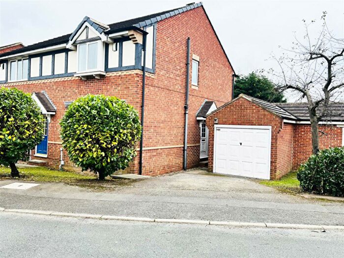 3 Bedroom Semi-Detached House To Rent In Stonegate Lane, Meanwood, Leeds, LS7