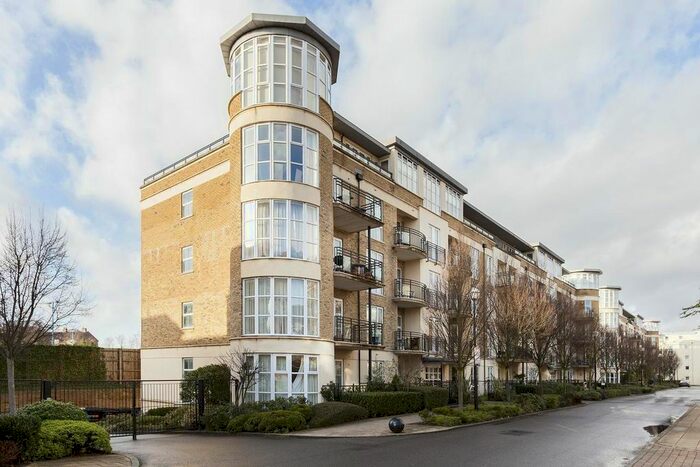 2 Bedroom Flat To Rent In Lavender House, Melliss Avenue, Kew, Surrey, TW9