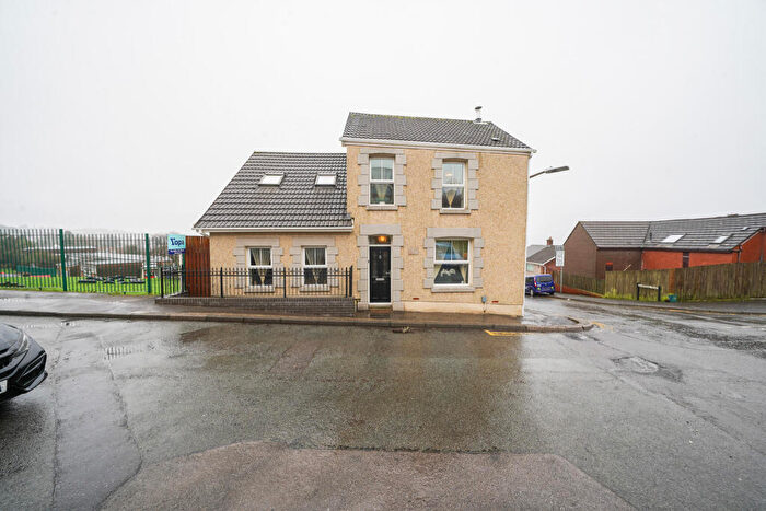 3 Bedroom Detached House For Sale In Parkhill Terrace, Swansea, SA5