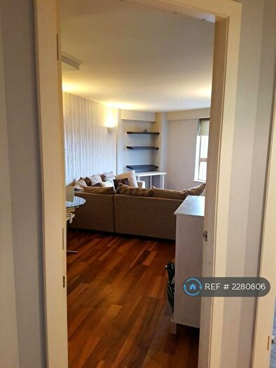 1 Bedroom Flat To Rent In Whitehall Road, Leeds, LS1