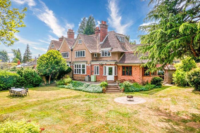 4 Bedroom Semi-Detached House For Sale In Green Trees, Peppard Common, Henley-On-Thames, RG9