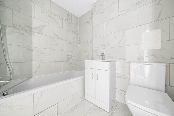 1 Bedroom Flat To Rent In Govanhill Street, Govanhill, G42