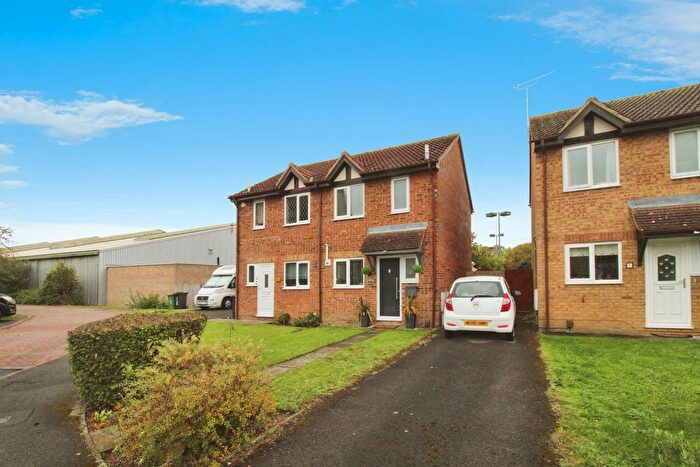 2 Bedroom Semi-detached House For Sale In Cleasby Close, Westlea, SN5