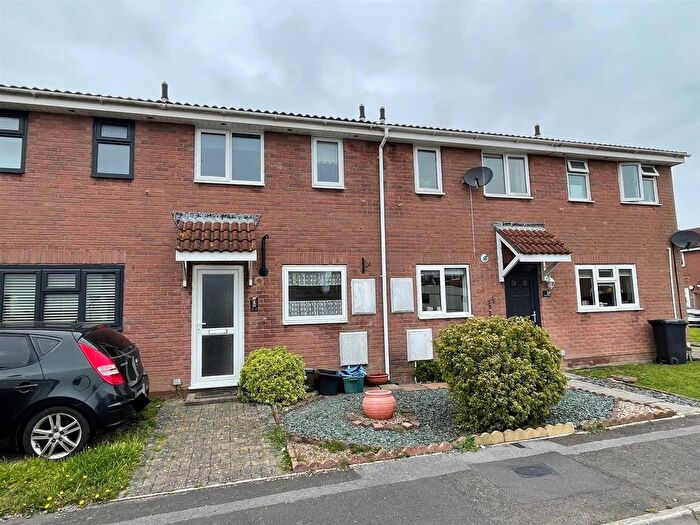 2 Bedroom Terraced House For Sale In Cunningham Road, Burnham-On-Sea, TA8