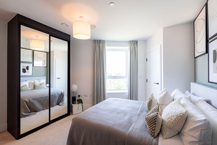 2 Bedroom Flat For Sale In Silver Road, Lewisham, SE13