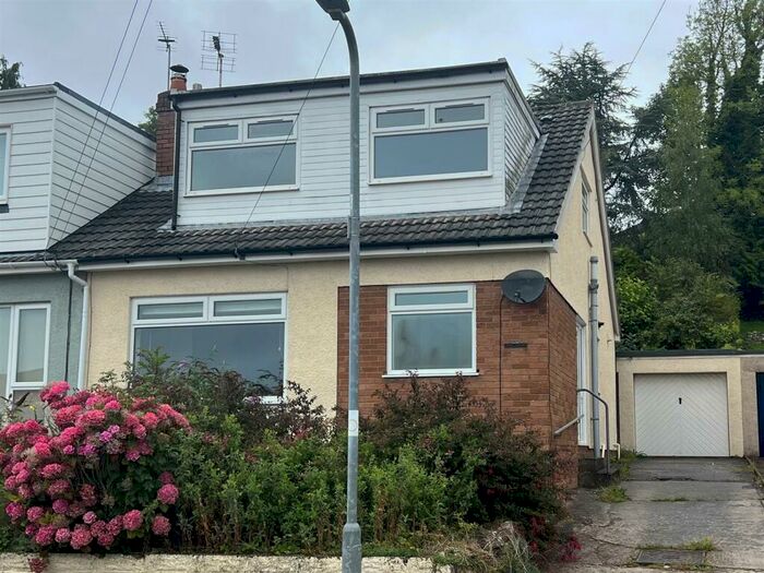 4 Bedroom Semi-Detached Bungalow To Rent In Geraints Way, Cowbridge, CF71
