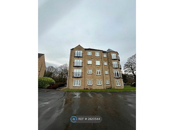 2 Bedroom Flat To Rent In Flugel Way, Huddersfield, HD3
