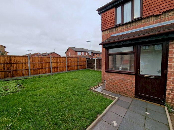 1 Bedroom End Of Terrace House To Rent In Gibson Road, Chadwell Heath, London, RM8