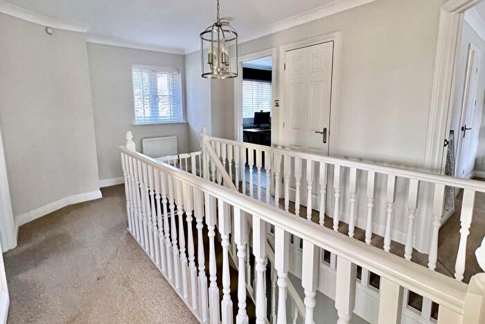5 Bedroom Detached House For Sale In Hobbs Park, St Leonards, BH24
