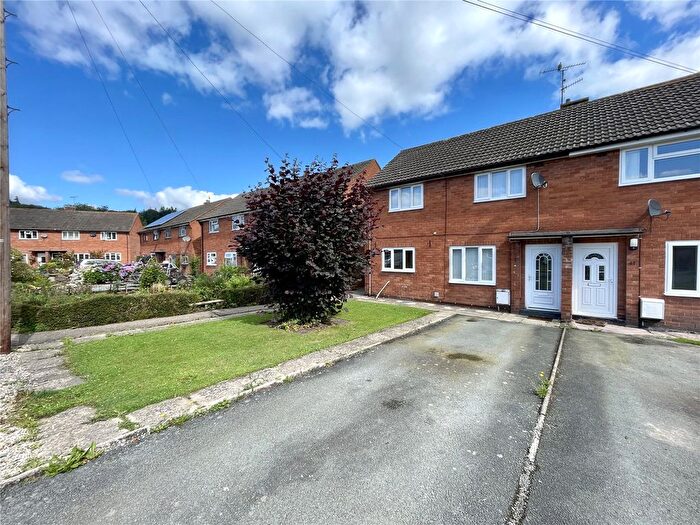 3 Bedroom Semi-Detached House For Sale In Dolwen, Guilsfield, Welshpool, Powys, SY21