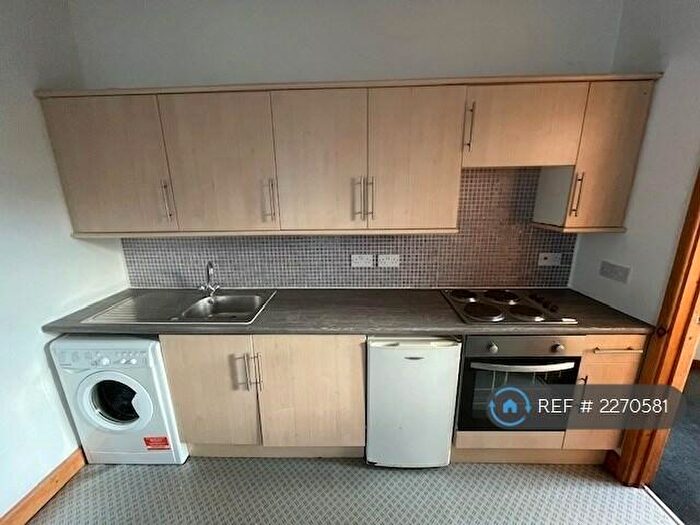 2 Bedroom Flat To Rent In Shaftesbury Crusade, Bristol, BS2