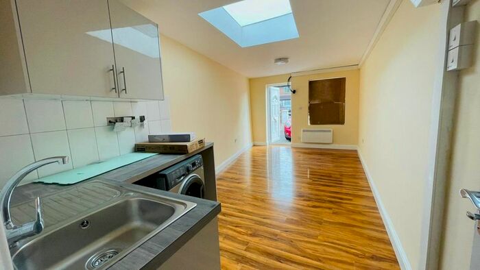 Studio To Rent In Tudor Drive, Lower Morden, SM4