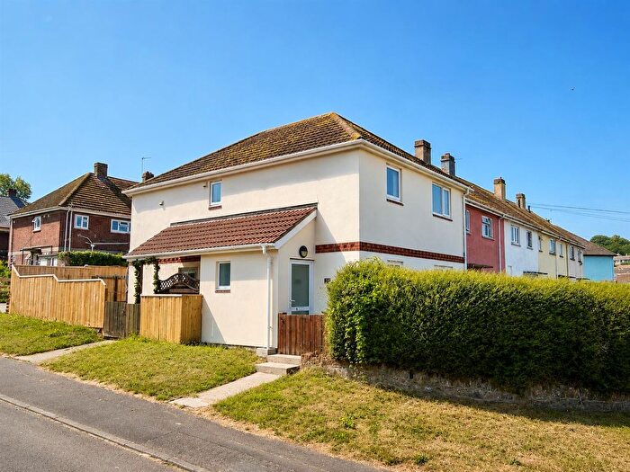 2 Bedroom Flat For Sale In Metherell Avenue, Brixham, TQ5