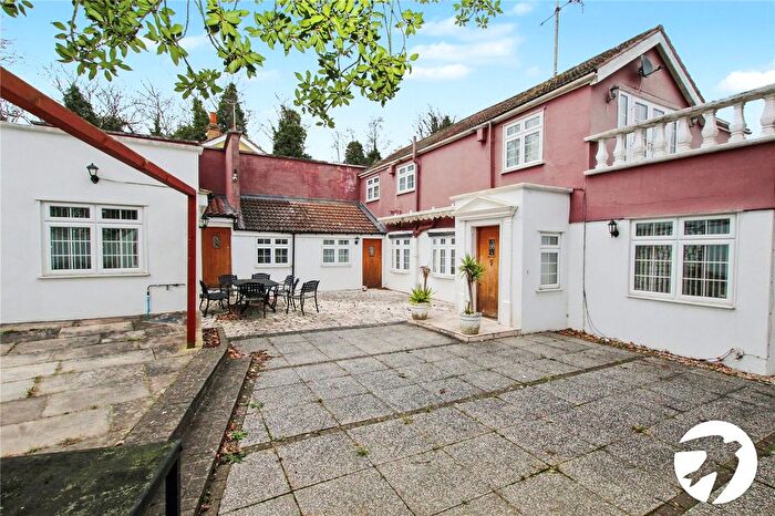 5 Bedroom Detached House For Sale In Bleak Hill Lane, Plumstead Common, SE18