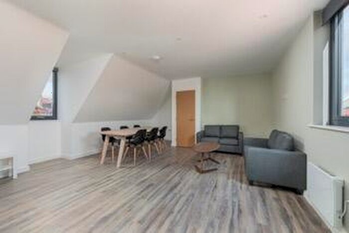 6 Bedroom Apartment To Rent In Beaufort House, EX4