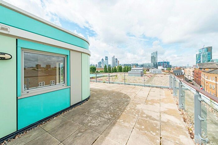 2 Bedroom Flat For Sale In Cheshire Street, Clerkenwell, London, E2