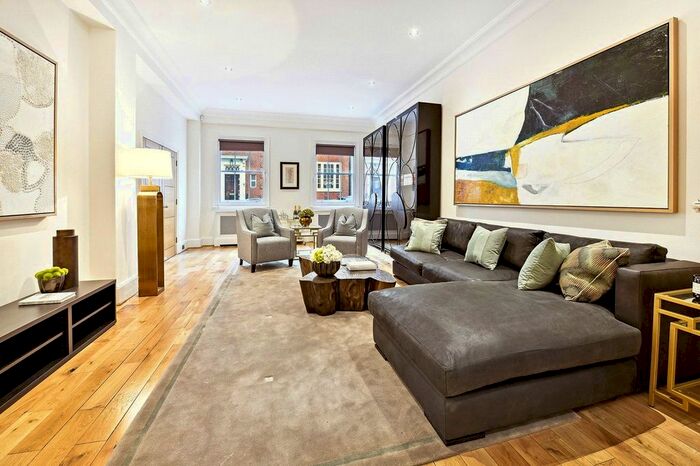4 Bedroom Property To Rent In Headfort Place, Knightsbridge, SW1X