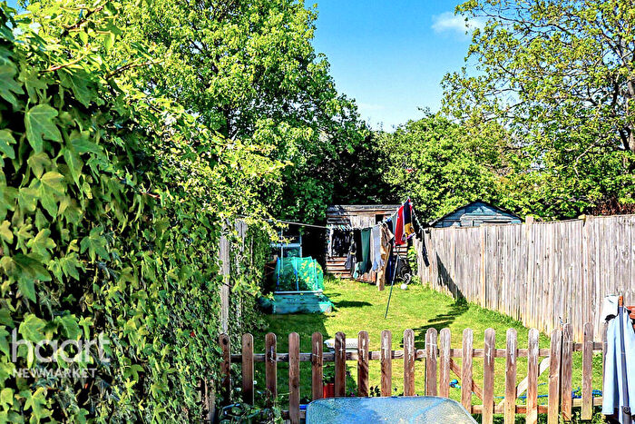 3 Bedroom Terraced House For Sale In King George Avenue, Newmarket, CB8