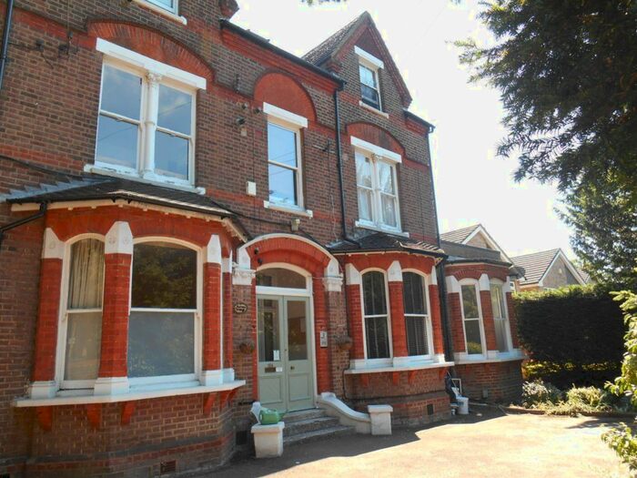 1 Bedroom Flat To Rent In Langley Road, Watford, WD17