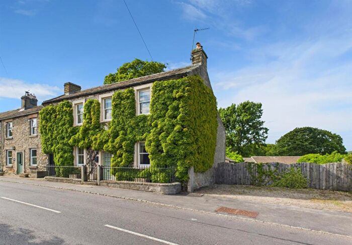 4 Bedroom Semi-Detached House For Sale In Kingston House, Main Street, West Witton, Leyburn, DL8