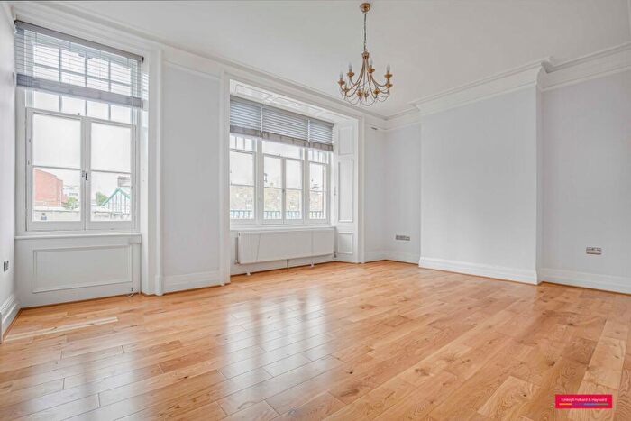 4 Bedroom Flat To Rent In Chapel Street, London, NW1