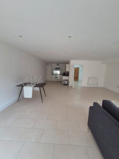 2 Bedroom Flat To Rent In Ayton Drive, Portland, DT5