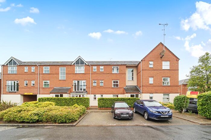 2 Bedroom Apartment To Rent In Banbury, Oxfordshire, OX16