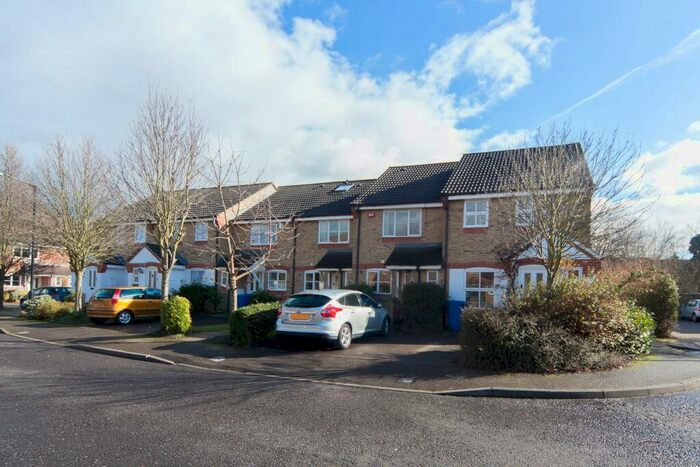 2 Bedroom Terraced House To Rent In Abbotswood Road, SE22