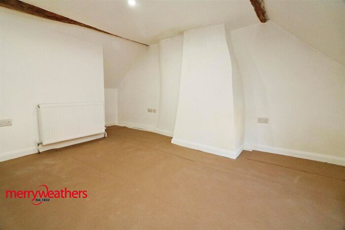 2 Bedroom Cottage For Sale In Woodall Lane, Harthill, Sheffield, S26