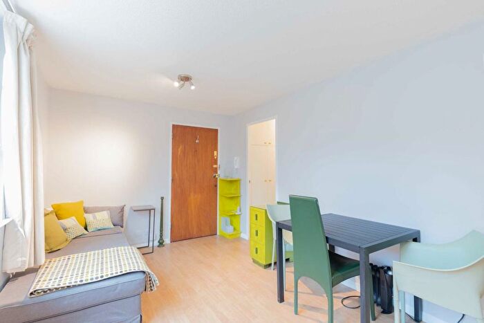 Studio To Rent In Spencer Mews, West Kensington, W6