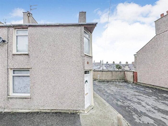 3 Bedroom End Terrace House For Sale In Vulcan Street, Holyhead, LL65