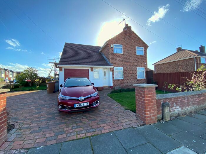 3 Bedroom Property To Rent In Edinburgh Drive, Prenton, CH43