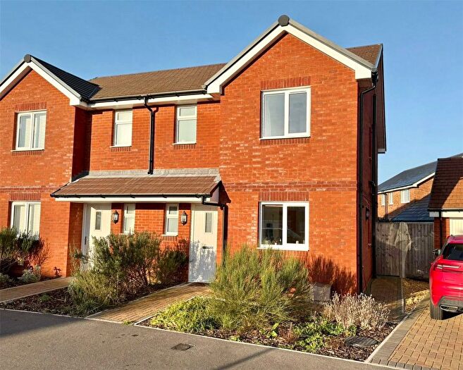 3 Bedroom Semi Detached House For Sale In Bradley Road, Milford On Sea, Lymington, Hampshire, SO41