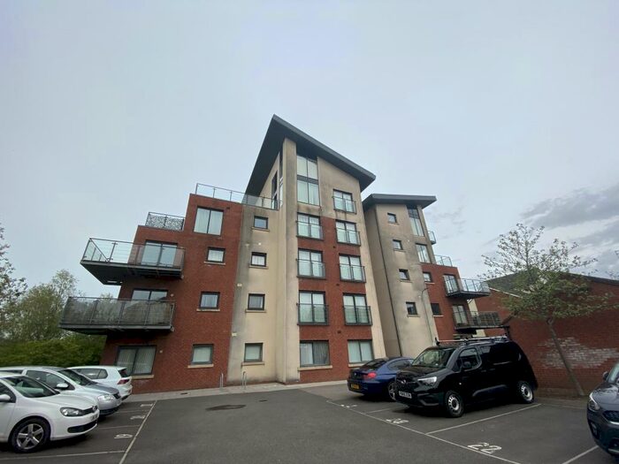 2 Bedroom Flat To Rent In Blaina Court, , Newport, NP20