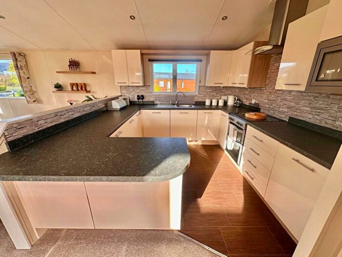 2 Bedroom Lodge For Sale In Oakmere Park, Hanley Swan, Worcester, WR8