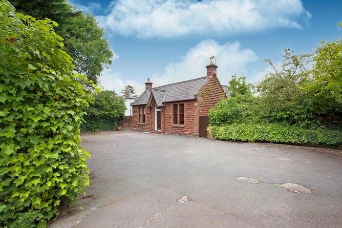 4 Bedroom Detached House For Sale In Parkgate Road, Ledsham, CH66