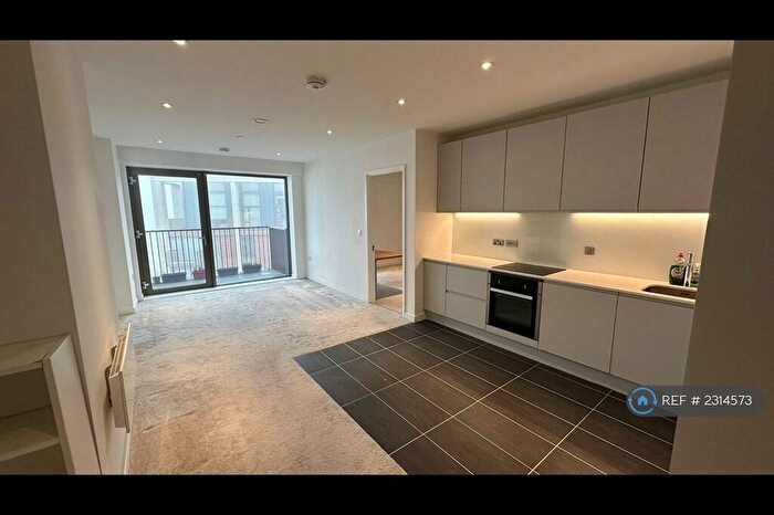 2 Bedroom Flat To Rent In Block B, Salford, M5