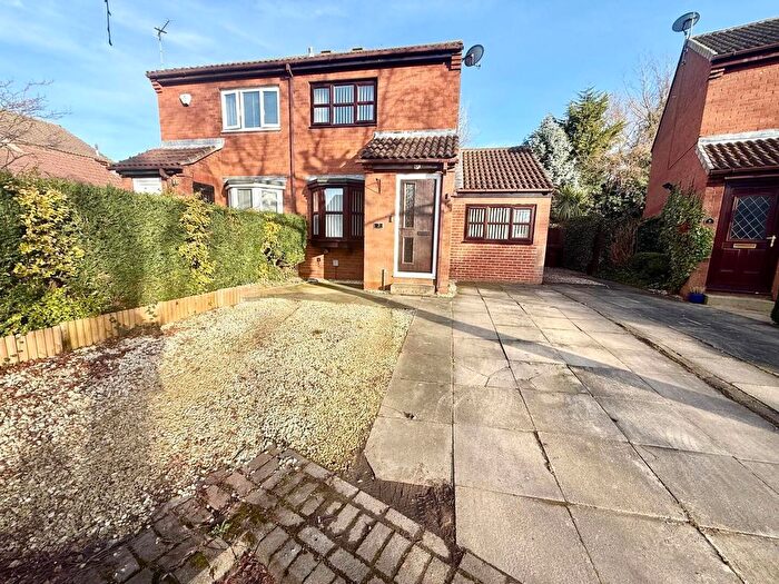 2 Bedroom Semi-Detached House For Sale In Chantry Croft, Leeds, LS15