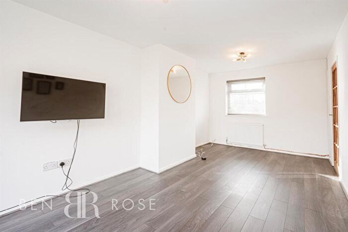 2 Bedroom End Of Terrace House To Rent In Queensway, Leyland, PR25