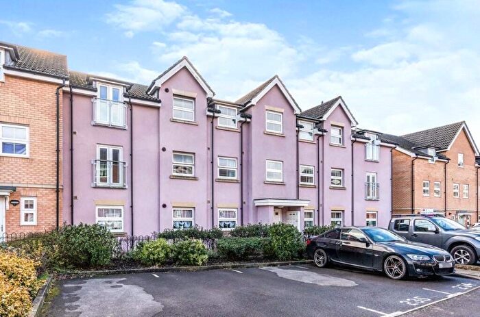 2 Bedroom Flat To Rent In White's Way, Hedge End, Southampton, Hampshire, SO30