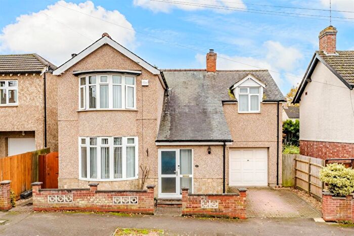 4 Bedroom Detached House For Sale In Blandford Avenue, Kettering, NN16