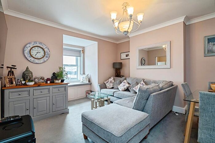 2 Bedroom Flat For Sale In Avondale Road, Gorleston, Great Yarmouth, NR31