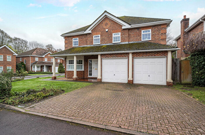 4 Bedroom Detached House For Sale In Allen House Park, Woking, Surrey, GU22